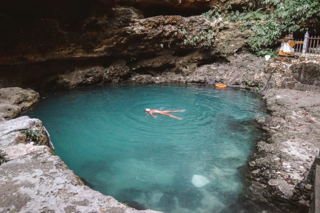 natural rock pool - Nusa Penida